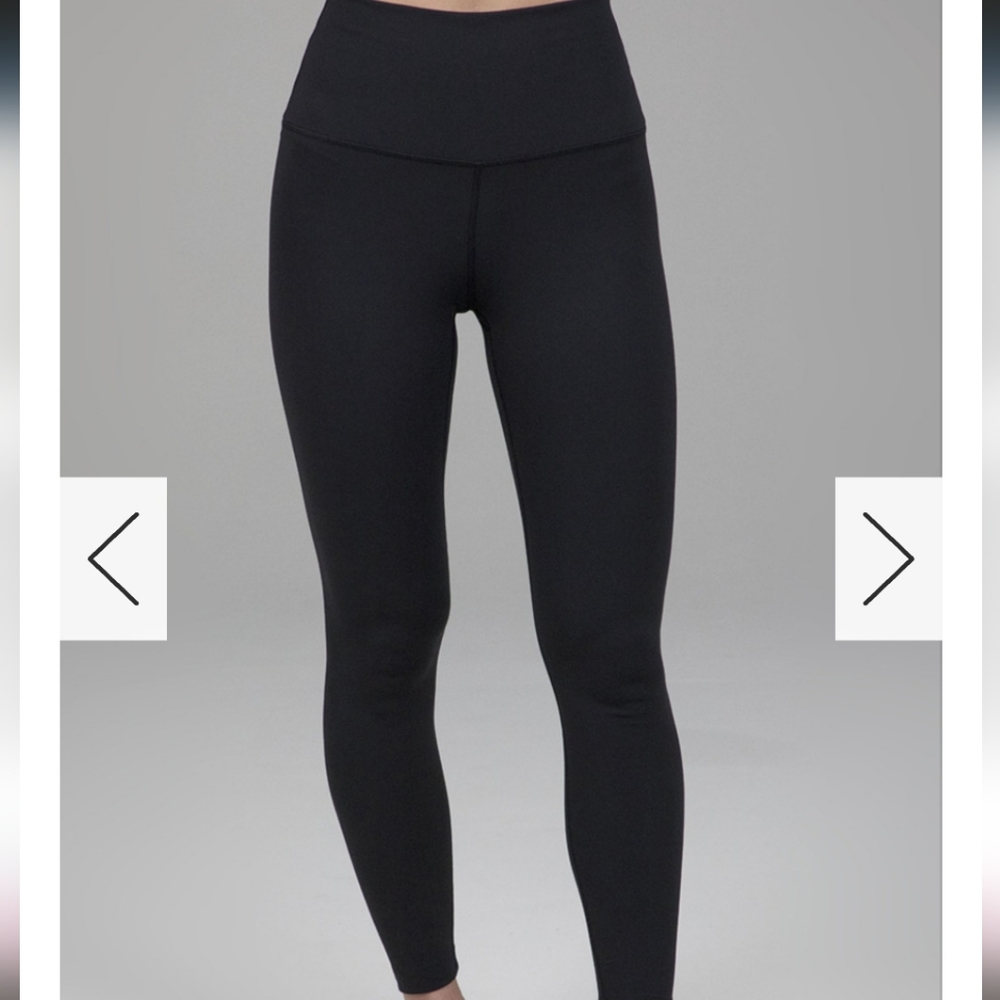 Kira Grace NWT Renew Ultra High Waist 7/8 Yoga Legging new